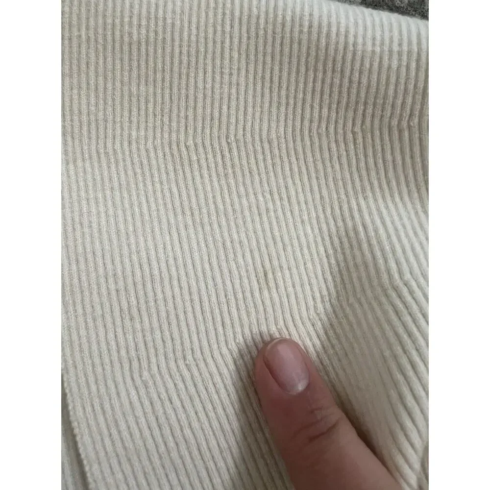 Aritzia Ivory Wilfred One Shoulder‎ Crop Top Size Small
